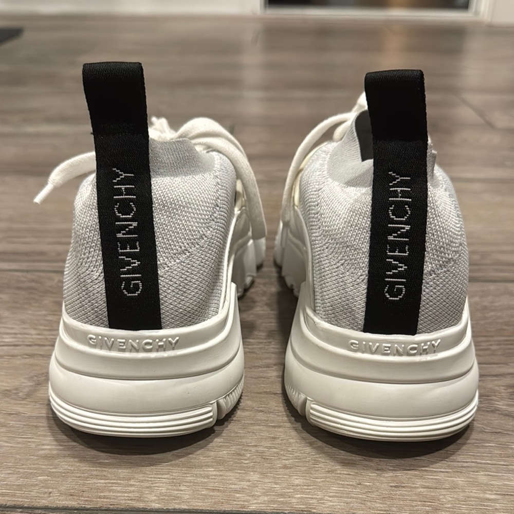 Givenchy Jaw Low-Top White Chunky Sneakers - Picture 5 of 6